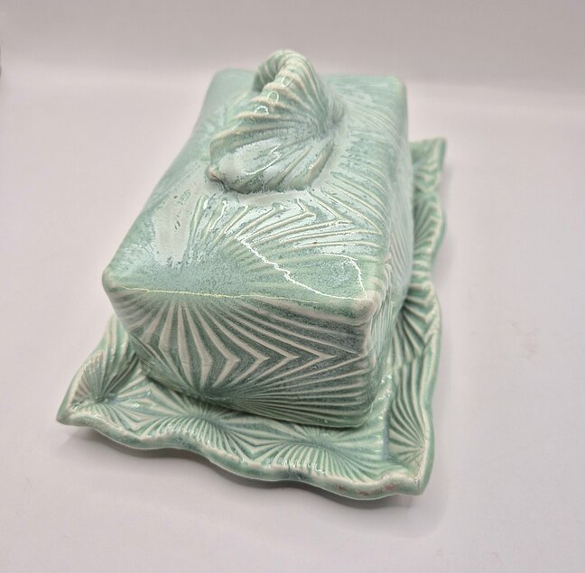 Butterdish by Sandgate Ceramic in green
